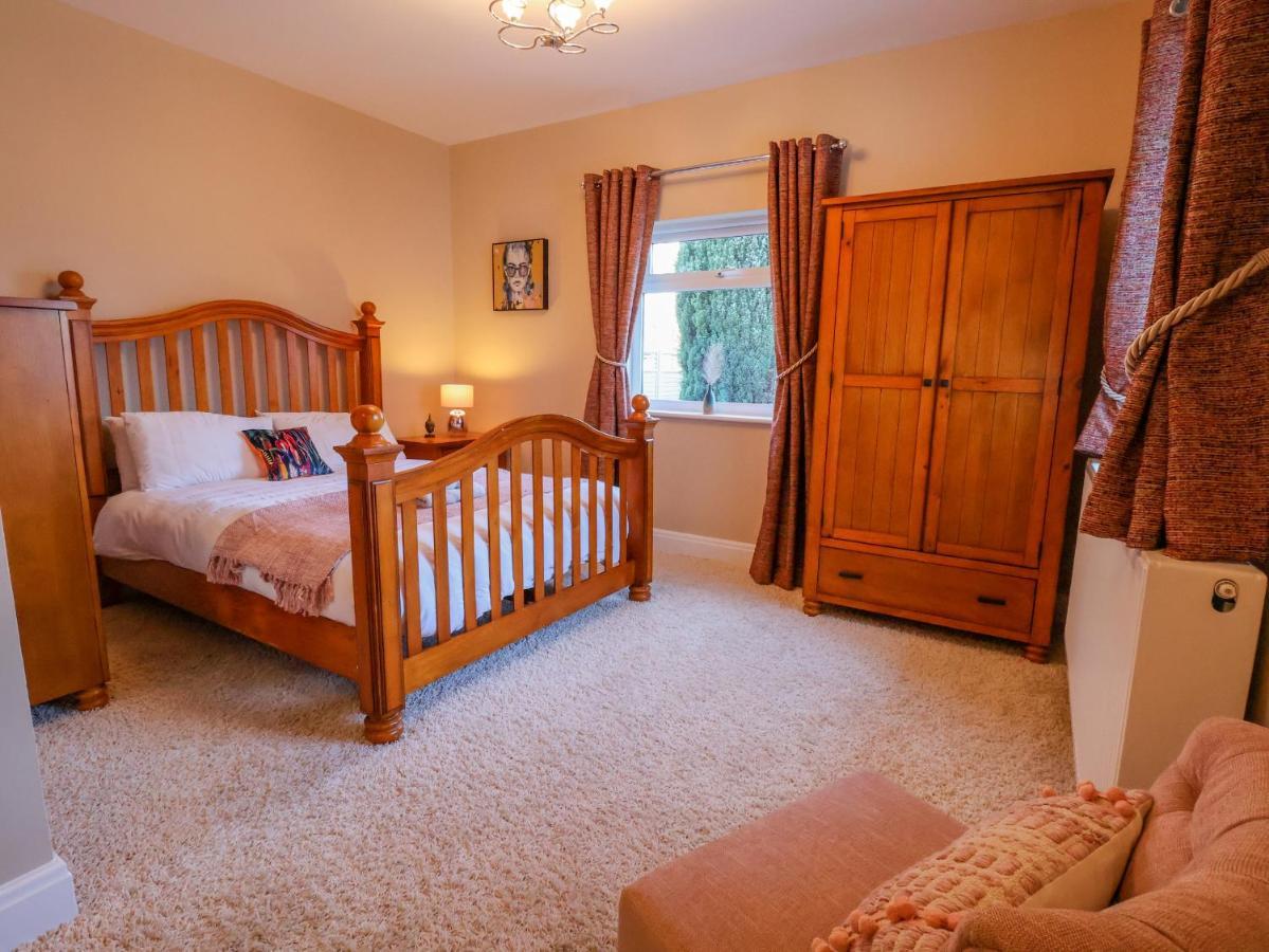 Villa Solway à Chester Extérieur photo