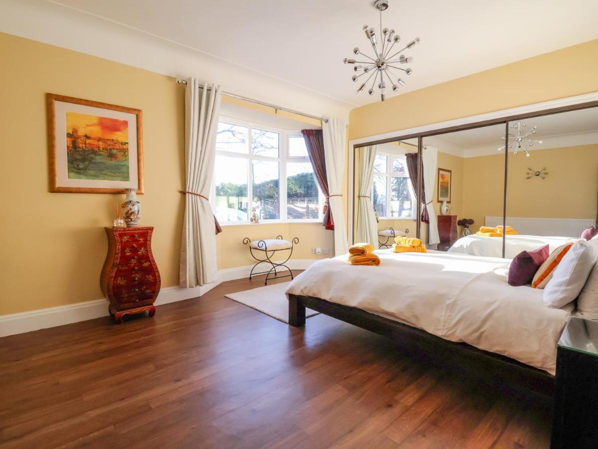 Villa Solway à Chester Extérieur photo