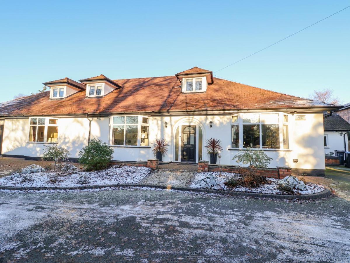 Villa Solway à Chester Extérieur photo